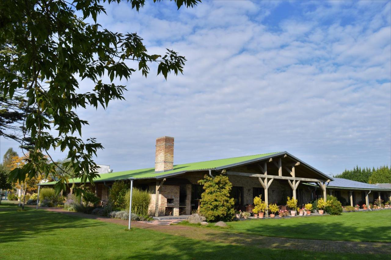 Resort Kormoran-Garni 자흐데니크 외부 사진
